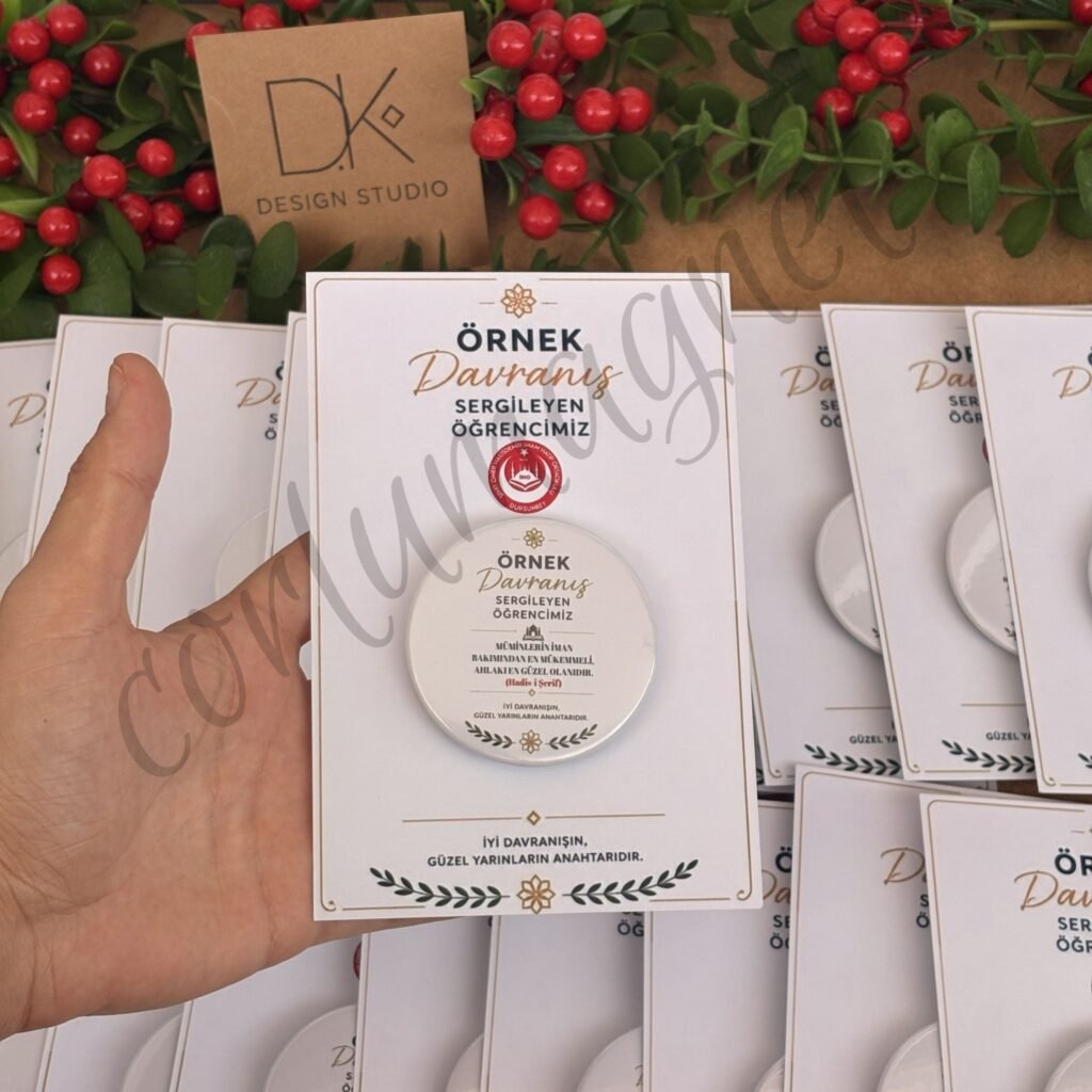 Hadis-i Şerifli Örnek Öğrenci Rozeti & Özel Tasarım Tebrik Kartı